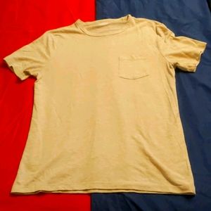 Old Navy t-shirt
